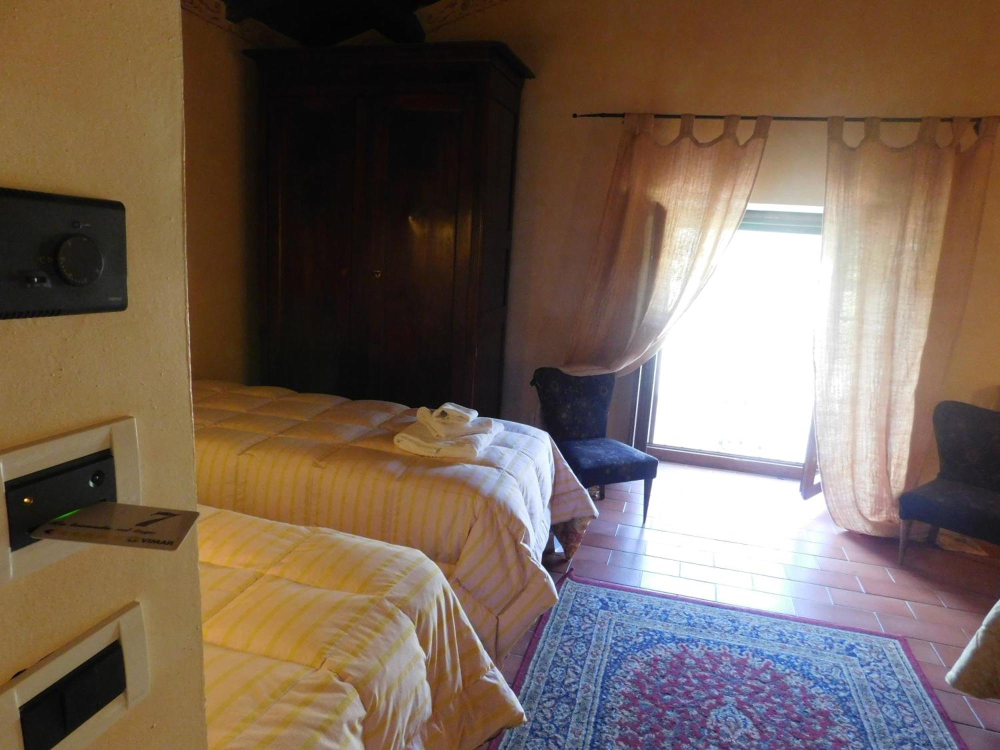 Locanda Sul Lago Santo Stefano Di Sessanio Room photo