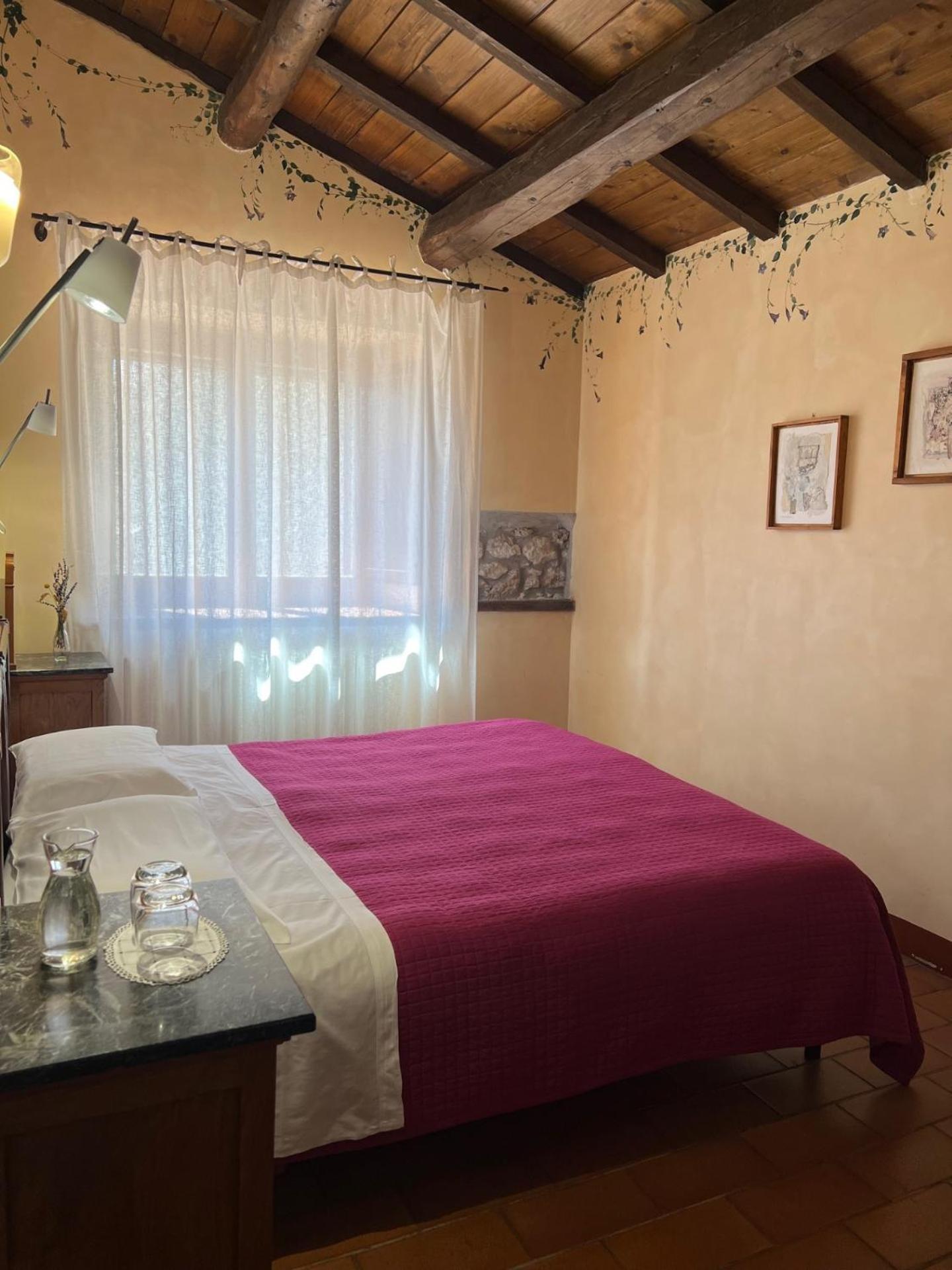 Locanda Sul Lago Santo Stefano Di Sessanio Exterior photo